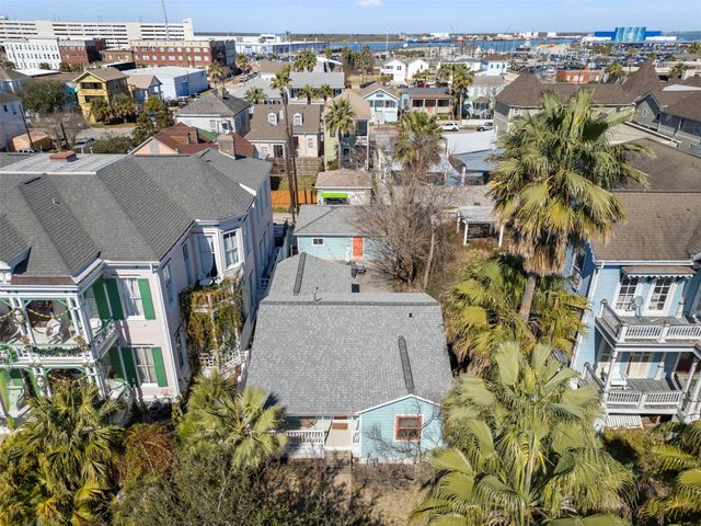 1422 Market Street, Galveston, TX 77550