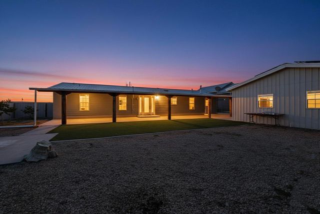 1211 Avenida De Chamiso, Socorro, NM 87801