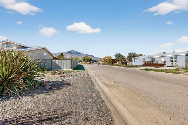 1211 Avenida De Chamiso, Socorro, NM 87801