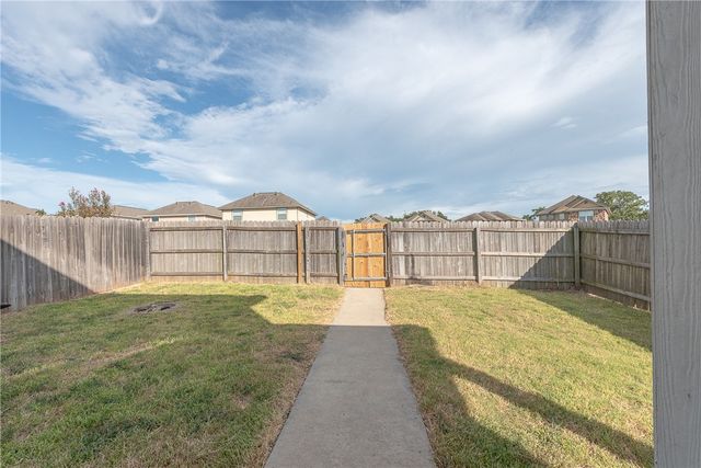 4100 McLister Drive, College Station, TX 77845