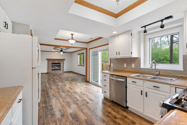 902 Sherwood Drive, Fort Wayne, IN 46819