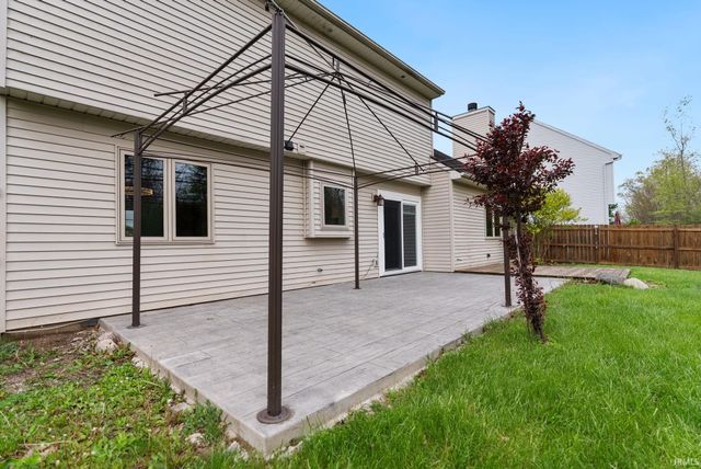 902 Sherwood Drive, Fort Wayne, IN 46819