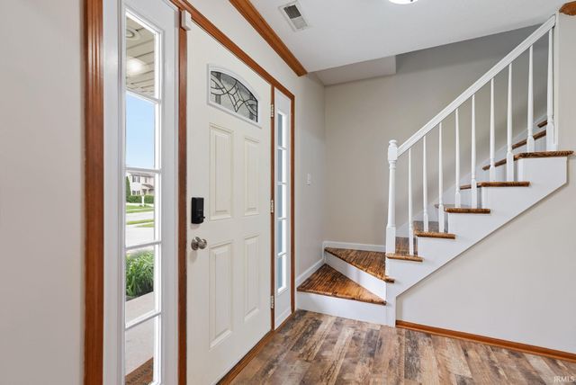 902 Sherwood Drive, Fort Wayne, IN 46819