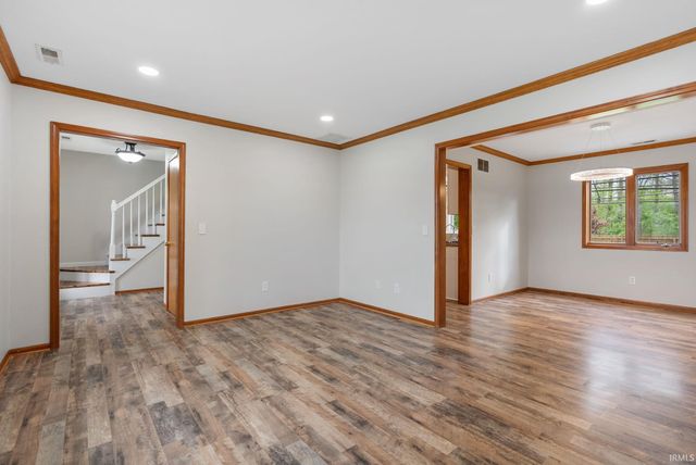 902 Sherwood Drive, Fort Wayne, IN 46819