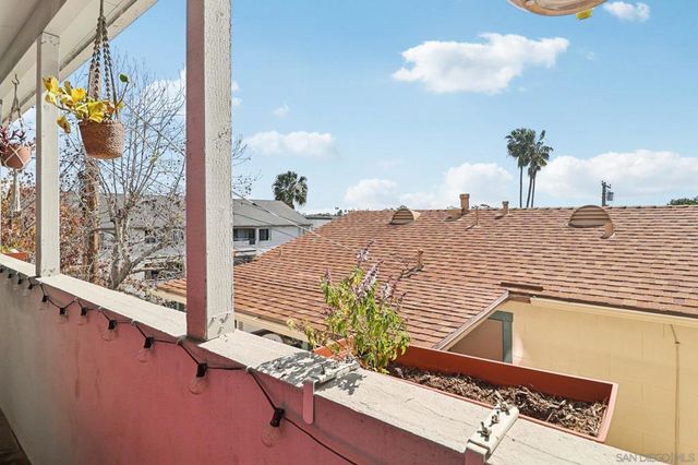 1907 Robinson Ave 105, San Diego, CA 92104