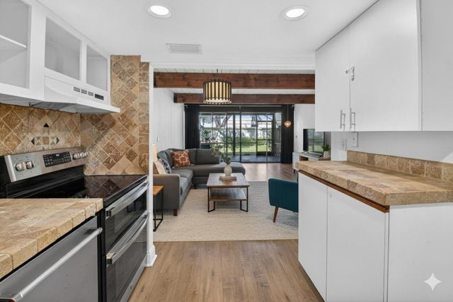 4761 NW 2nd Avenue 301, Boca Raton, FL 33431