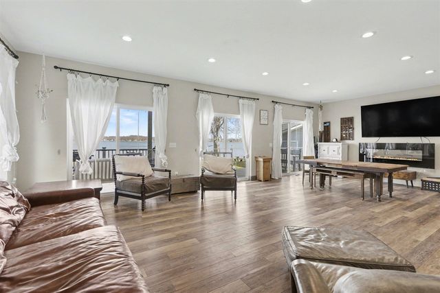 780 Beach Drive, Brooklyn, MI 49230