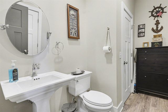 780 Beach Drive, Brooklyn, MI 49230