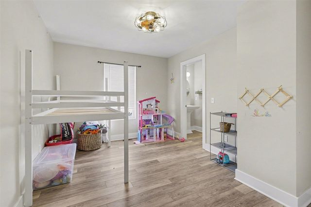 780 Beach Drive, Brooklyn, MI 49230