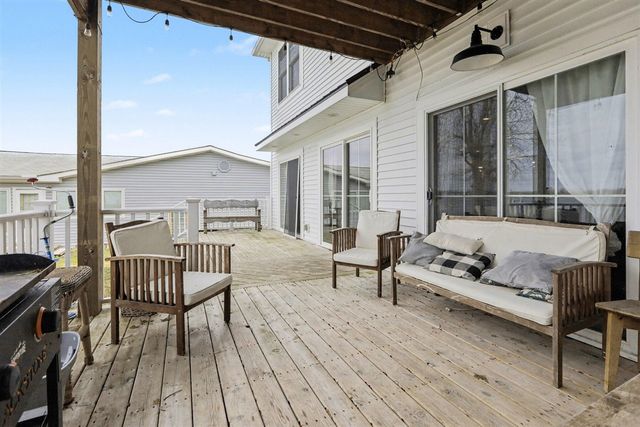 780 Beach Drive, Brooklyn, MI 49230