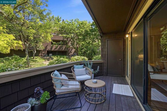 21 Royston Walk, Pleasant Hill, CA 94523