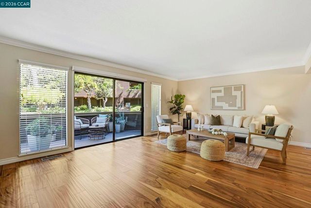 21 Royston Walk, Pleasant Hill, CA 94523