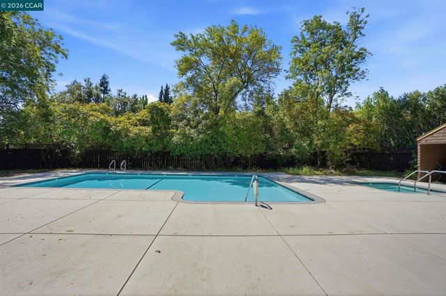 21 Royston Walk, Pleasant Hill, CA 94523