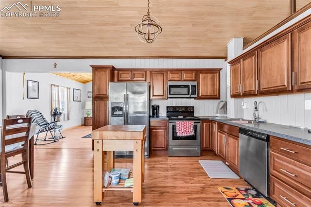 89 E Cactus Drive, Canon City, CO 81212