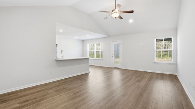 42 Stillwater Way, Tullahoma, TN 37388