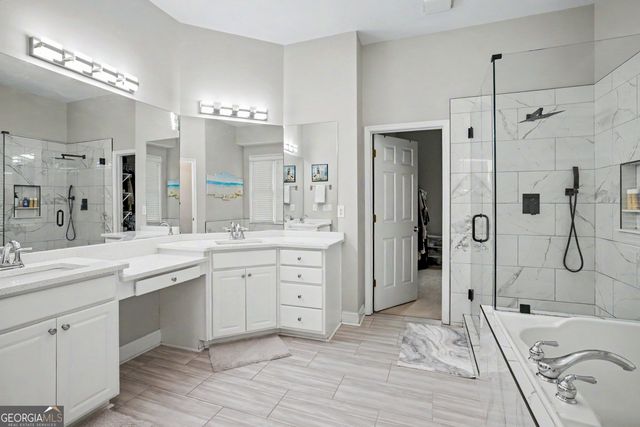 433 Lake Forest Drive, Newnan, GA 30265