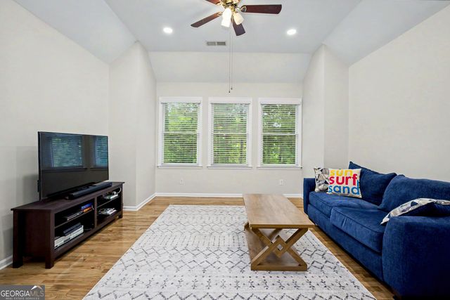 433 Lake Forest Drive, Newnan, GA 30265