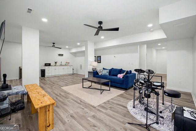 433 Lake Forest Drive, Newnan, GA 30265