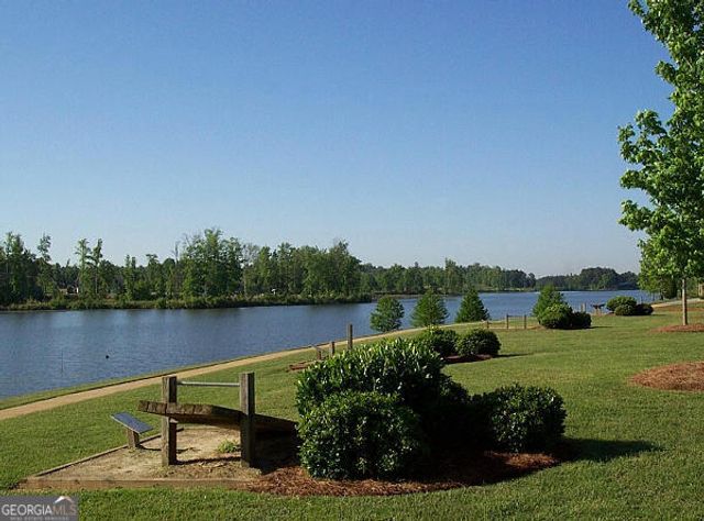 433 Lake Forest Drive, Newnan, GA 30265