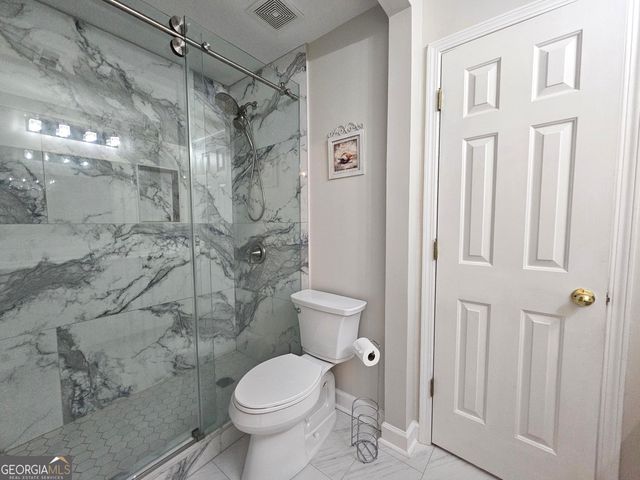 433 Lake Forest Drive, Newnan, GA 30265