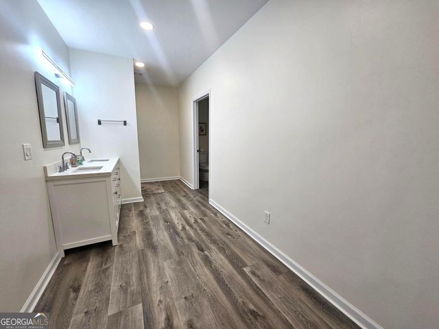 433 Lake Forest Drive, Newnan, GA 30265