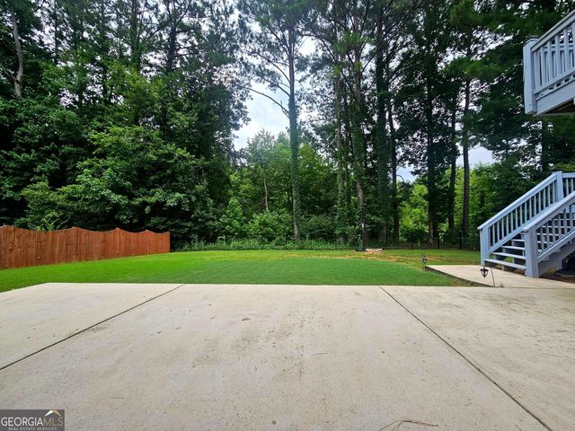 433 Lake Forest Drive, Newnan, GA 30265