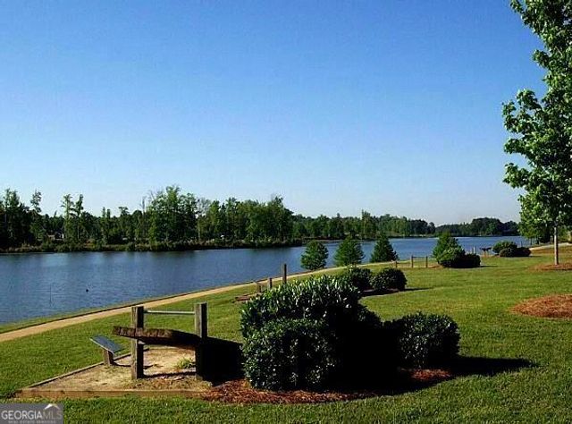 433 Lake Forest Drive, Newnan, GA 30265