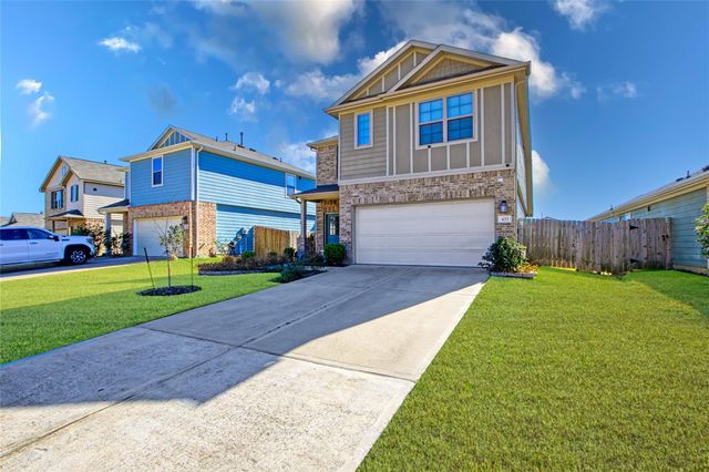 433 Camas Creek Lane, Magnolia, TX 77354