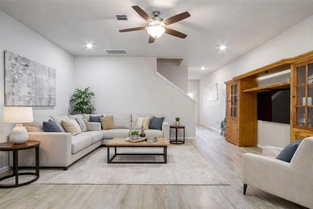 433 Camas Creek Lane, Magnolia, TX 77354