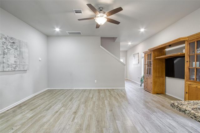 433 Camas Creek Lane, Magnolia, TX 77354