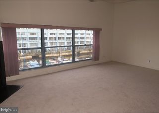 3 N COLUMBUS BLVD #405, Philadelphia, PA 19106