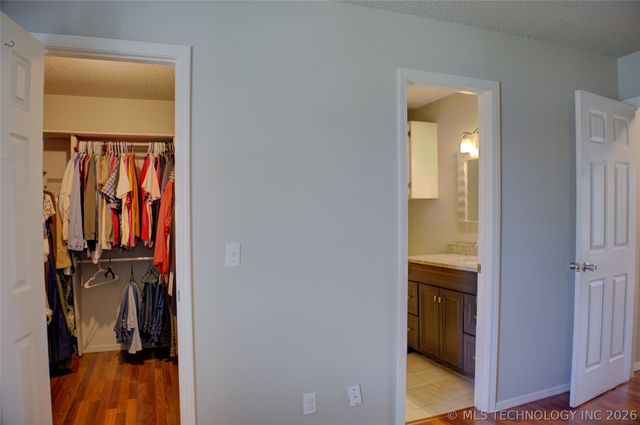 3119 S 211th East Avenue, Broken Arrow, OK 74014