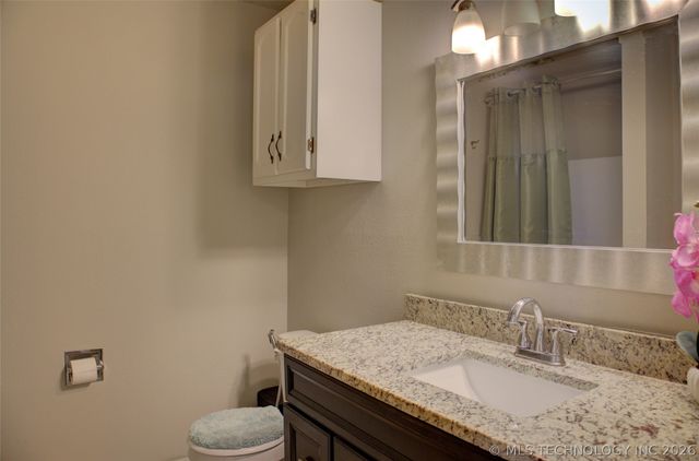 3119 S 211th East Avenue, Broken Arrow, OK 74014