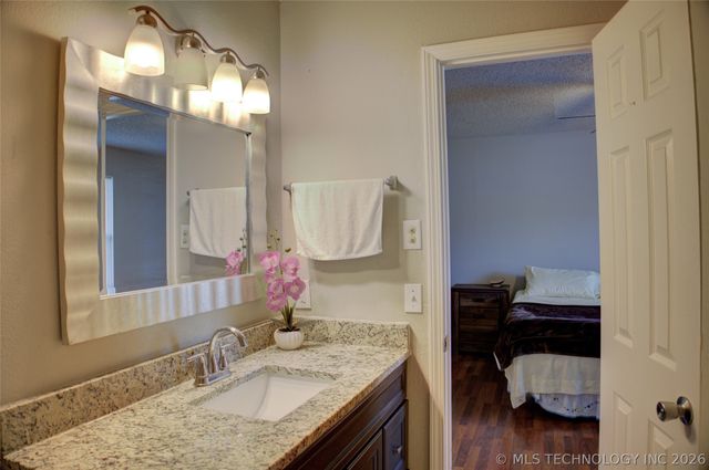 3119 S 211th East Avenue, Broken Arrow, OK 74014