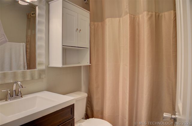 3119 S 211th East Avenue, Broken Arrow, OK 74014