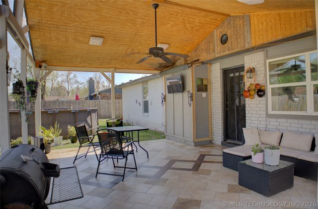 3119 S 211th East Avenue, Broken Arrow, OK 74014