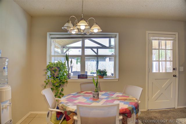 3119 S 211th East Avenue, Broken Arrow, OK 74014