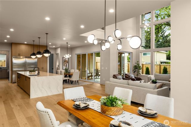 15625 SE 9th Street, Bellevue, WA 98008
