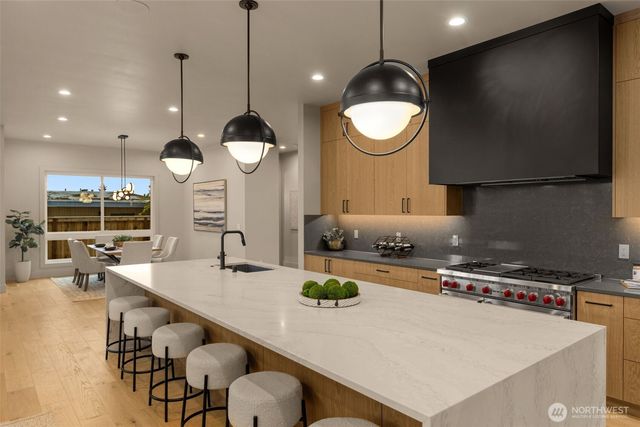 15625 SE 9th Street, Bellevue, WA 98008