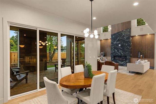 15625 SE 9th Street, Bellevue, WA 98008