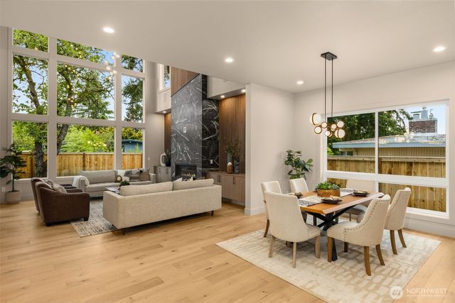 15625 SE 9th Street, Bellevue, WA 98008
