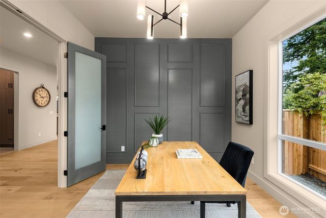 15625 SE 9th Street, Bellevue, WA 98008