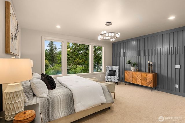 15625 SE 9th Street, Bellevue, WA 98008
