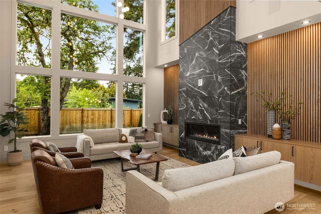 15625 SE 9th Street, Bellevue, WA 98008
