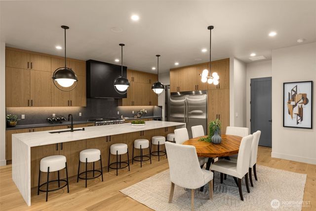 15625 SE 9th Street, Bellevue, WA 98008