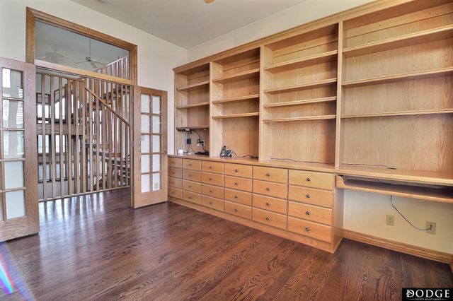 1350 N Bristolwood Drive, Fremont, NE 68025