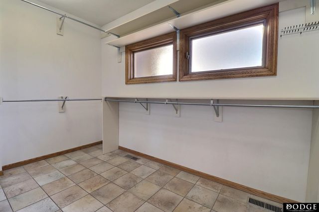 1350 N Bristolwood Drive, Fremont, NE 68025