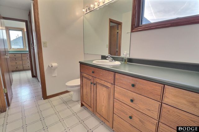 1350 N Bristolwood Drive, Fremont, NE 68025