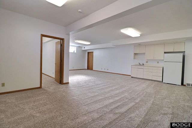 1350 N Bristolwood Drive, Fremont, NE 68025