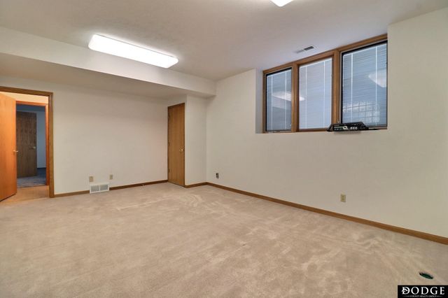 1350 N Bristolwood Drive, Fremont, NE 68025